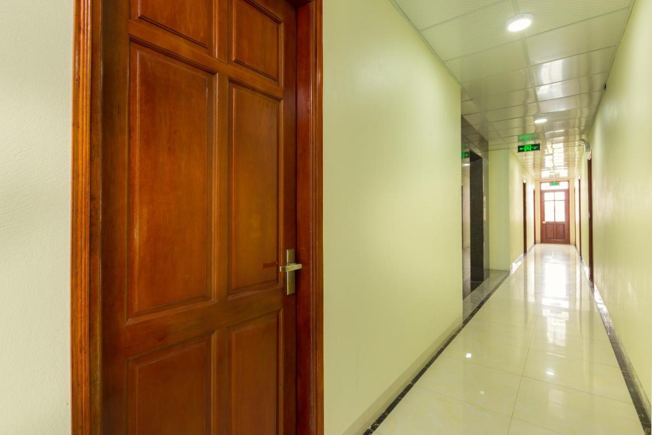 Spot On 861 Sunrise Hotel Νιν Μπιν Εξωτερικό φωτογραφία