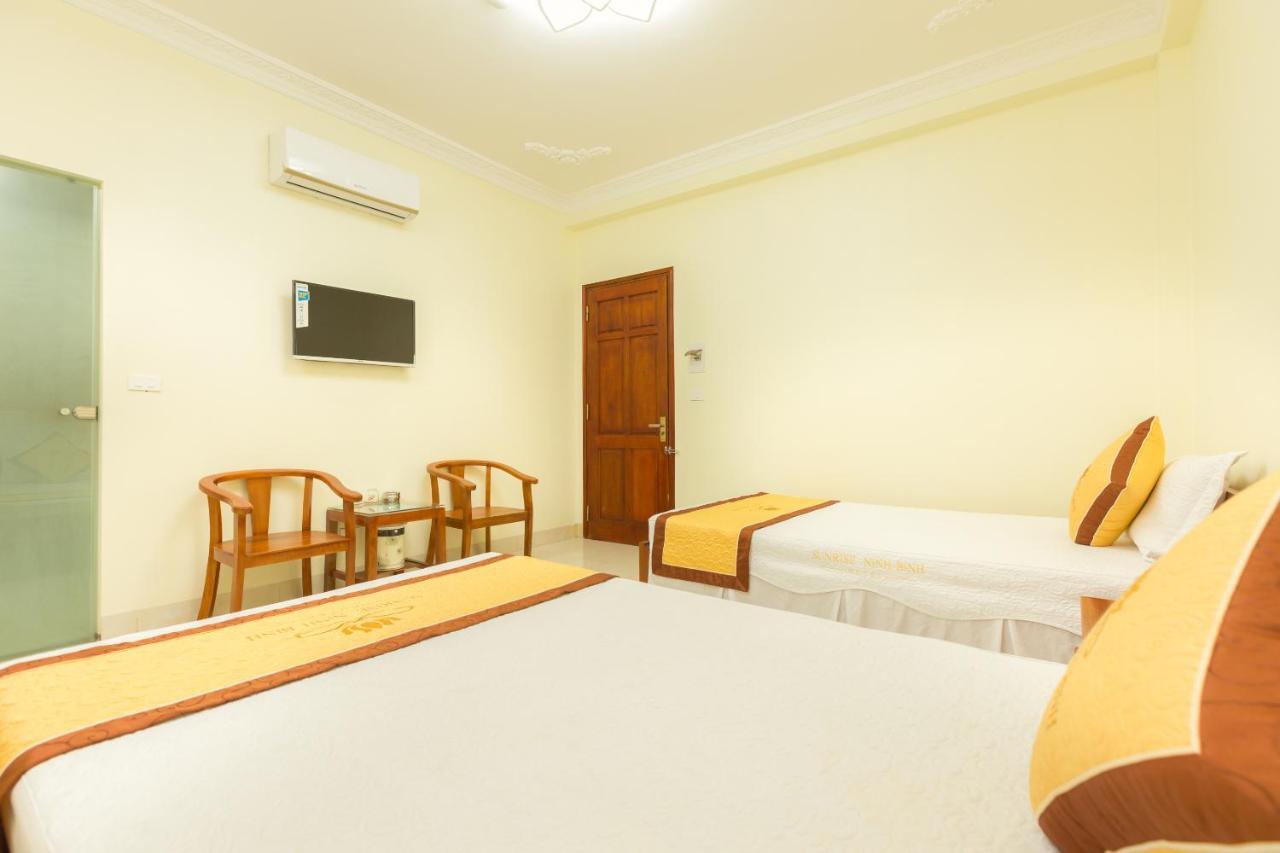 Spot On 861 Sunrise Hotel Νιν Μπιν Εξωτερικό φωτογραφία
