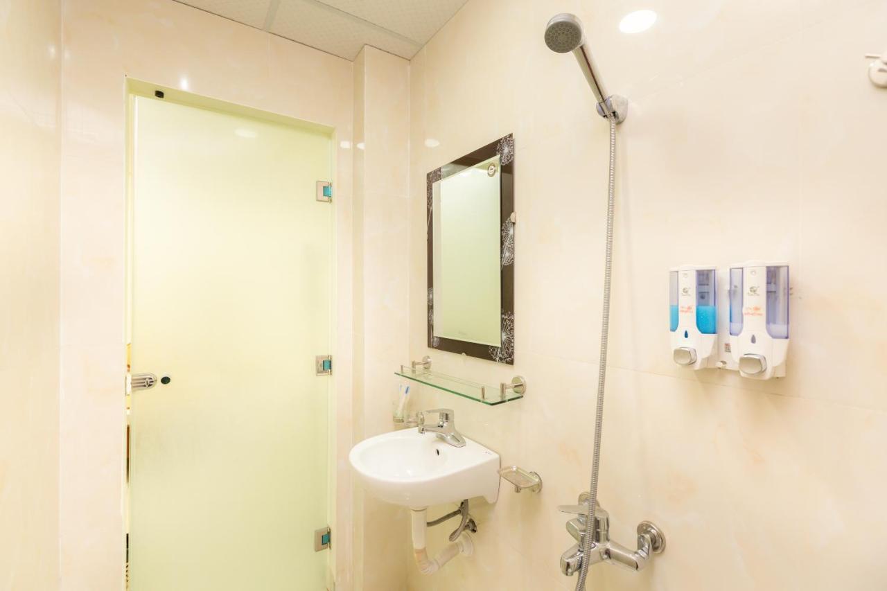 Spot On 861 Sunrise Hotel Νιν Μπιν Εξωτερικό φωτογραφία