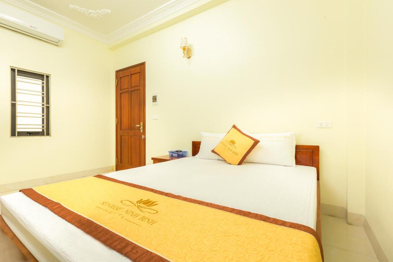 Spot On 861 Sunrise Hotel Νιν Μπιν Εξωτερικό φωτογραφία