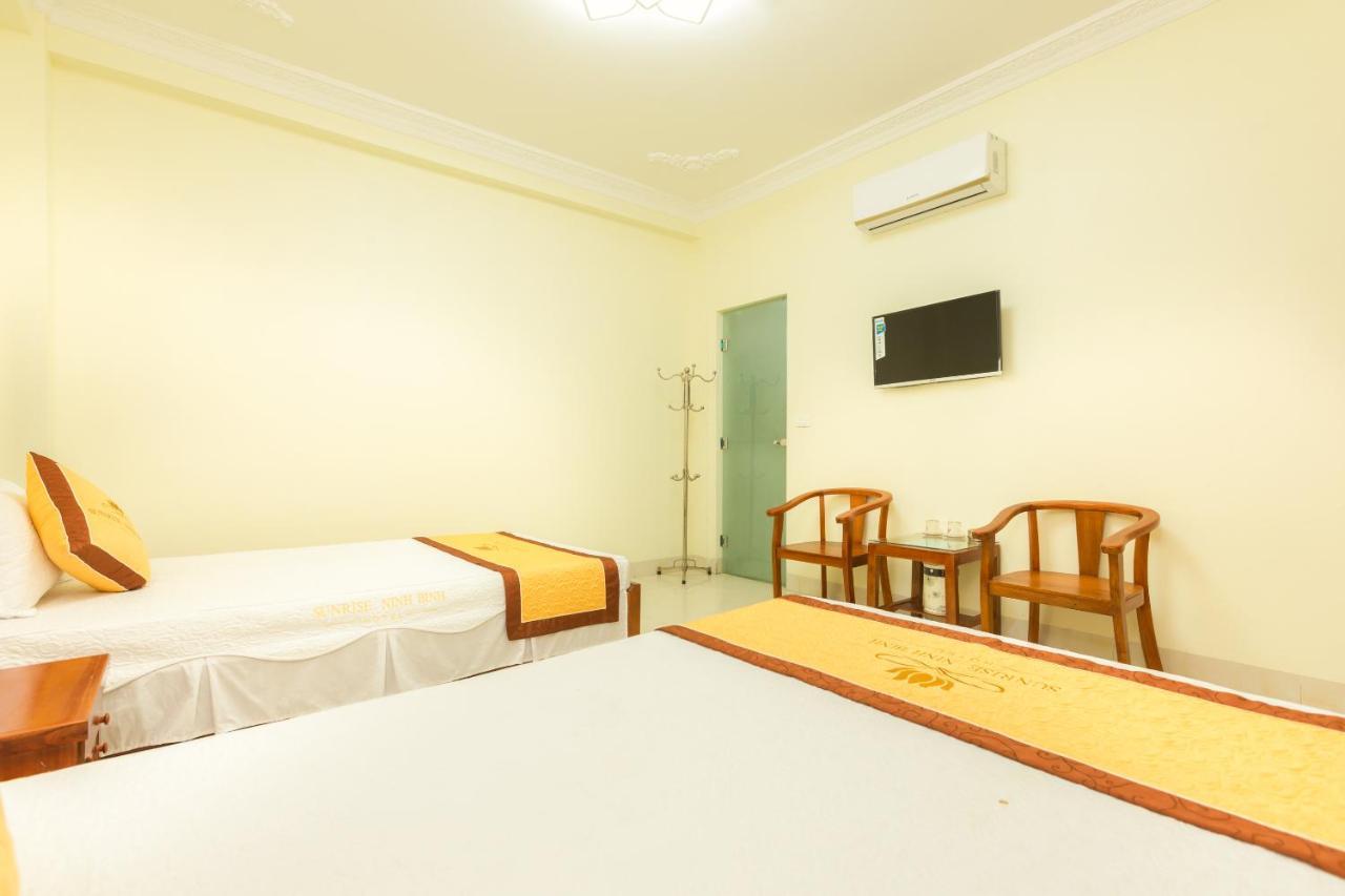 Spot On 861 Sunrise Hotel Νιν Μπιν Εξωτερικό φωτογραφία