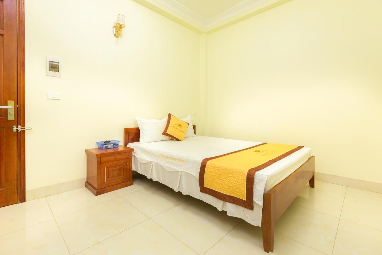 Spot On 861 Sunrise Hotel Νιν Μπιν Εξωτερικό φωτογραφία